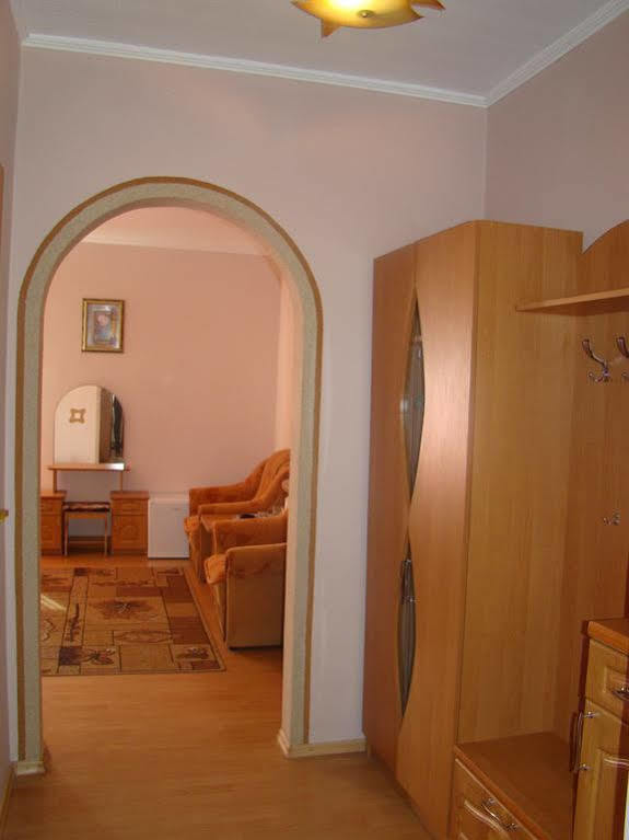 Zabava Guest House Ivano-Frankivsk Exterior photo