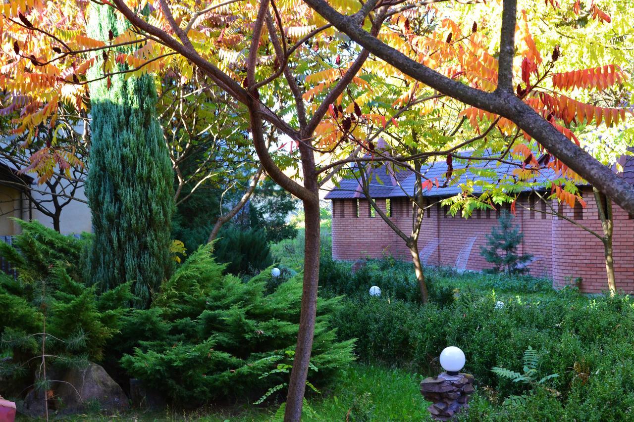 Zabava Guest House Ivano-Frankivsk Exterior photo
